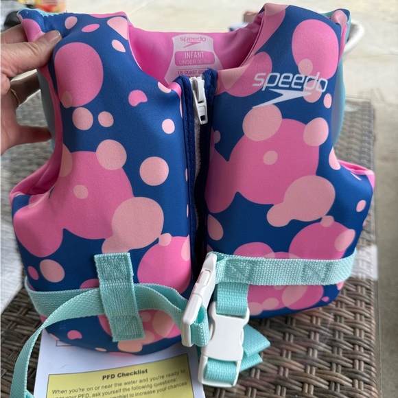 Speedo Pink and Blue Dolphin Swim Vest - Picture 2 of 4